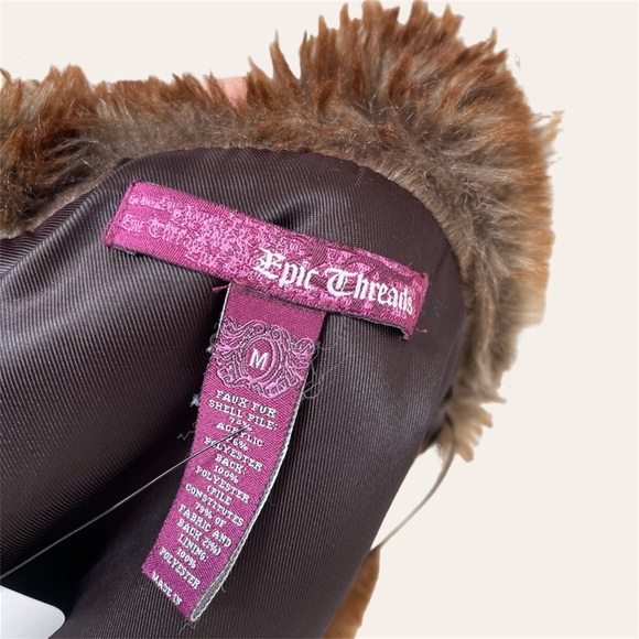 SOLD - Picture 3 of 4